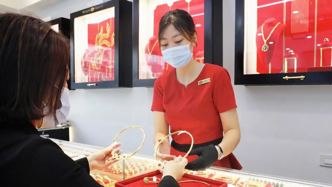 تطورات سعر الذهب العالمي وعيار 9999 في سوق سانت جوزيف للمشغولات اليوم